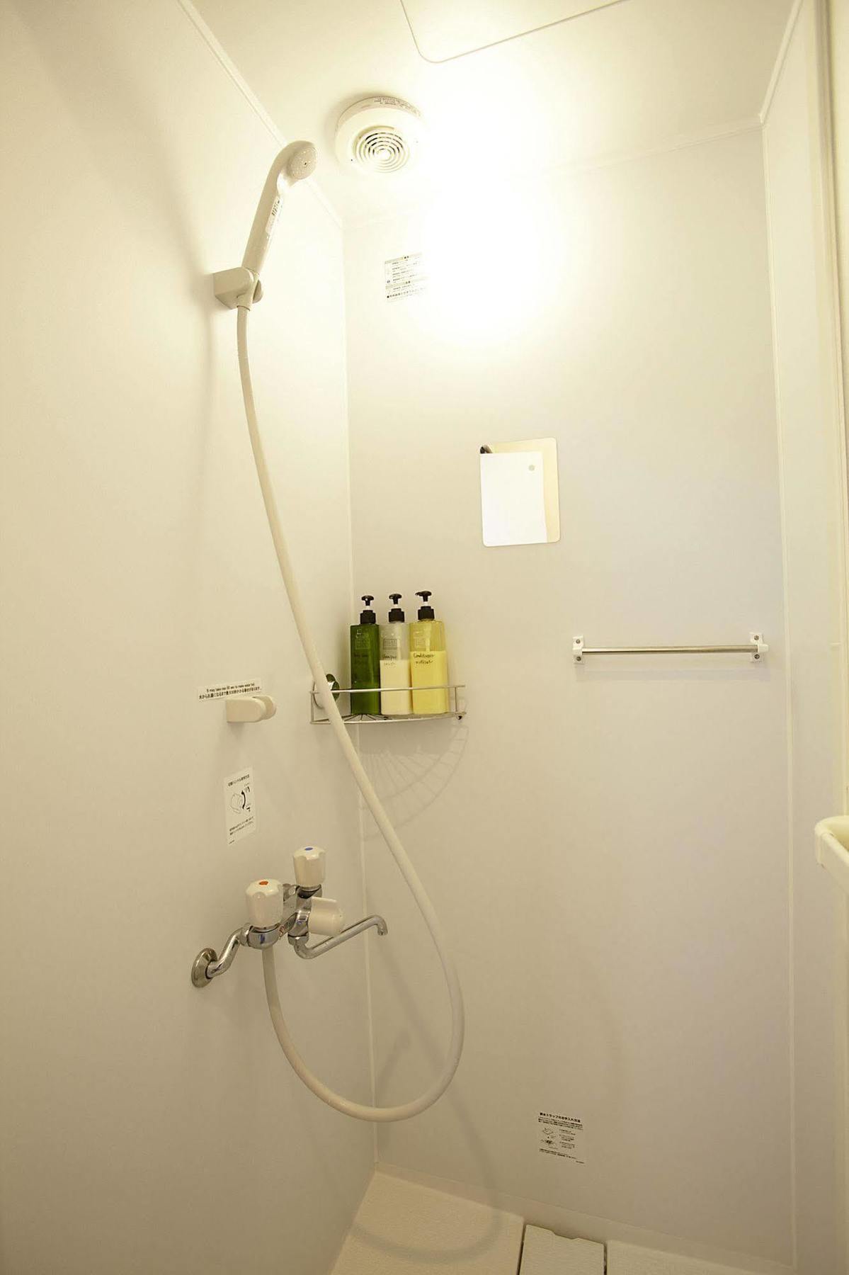 Bonfire Hostel Osaka Exterior photo