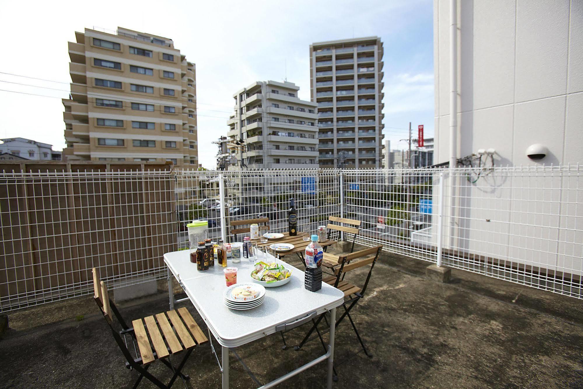 Bonfire Hostel Osaka Exterior photo