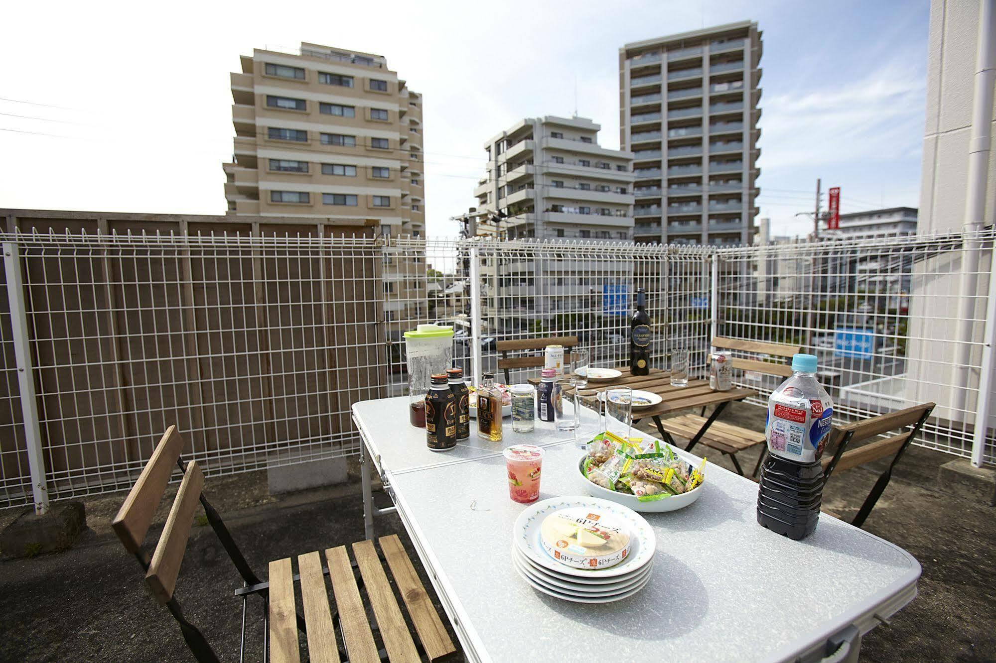 Bonfire Hostel Osaka Exterior photo